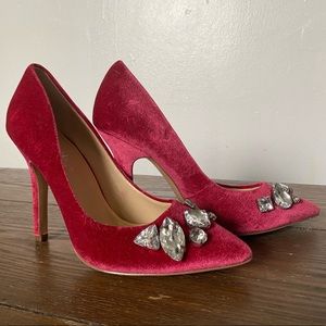 ANTHRO CHARLES DAVID Red Velvet MAXX Crystal Pumps